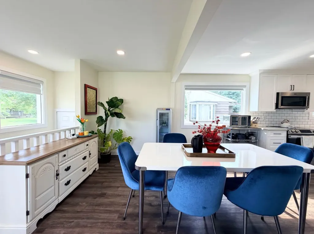 10104 89 Avenue Grande Prairie AB T8V 0E4