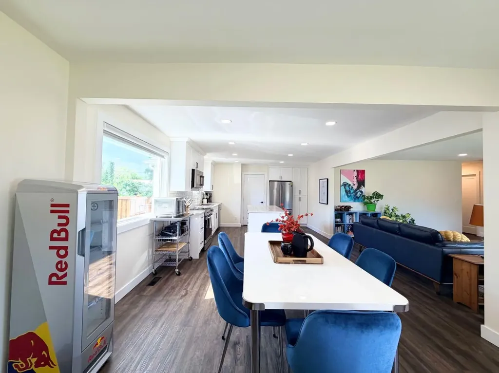 10104 89 Avenue Grande Prairie AB T8V 0E4