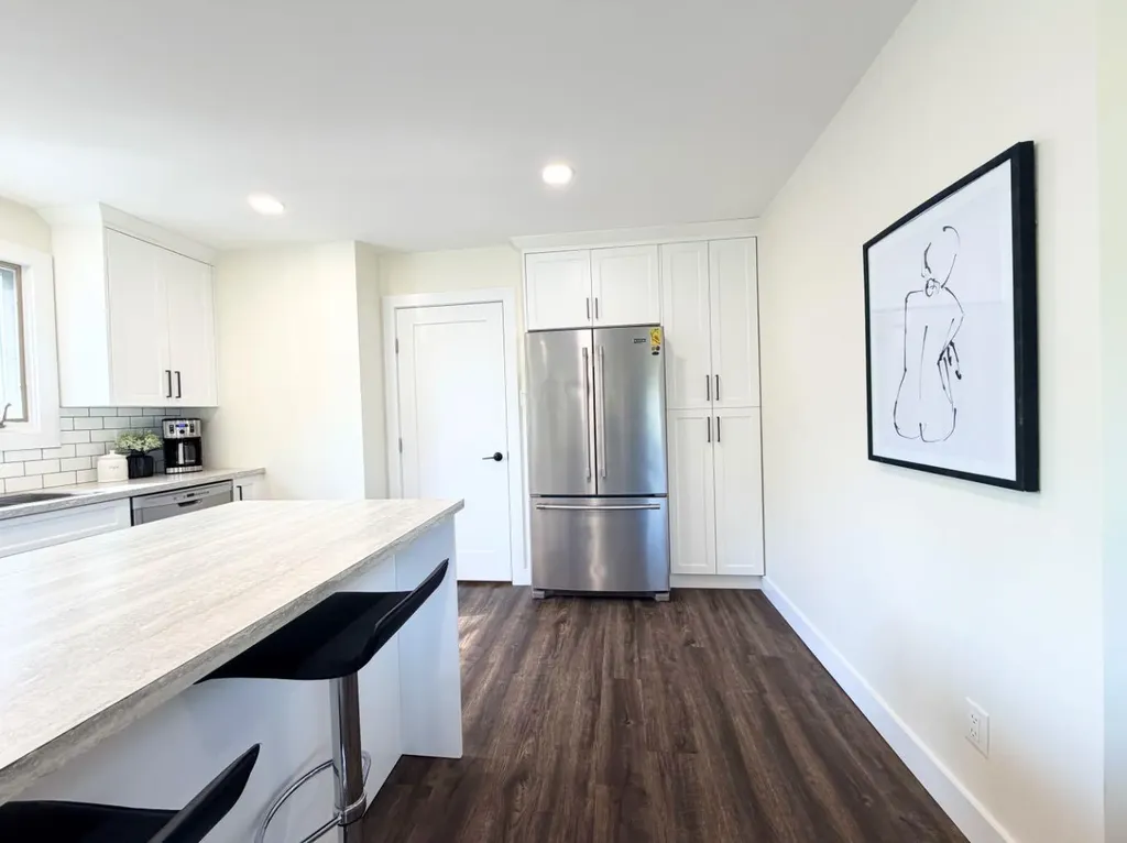 10104 89 Avenue Grande Prairie AB T8V 0E4