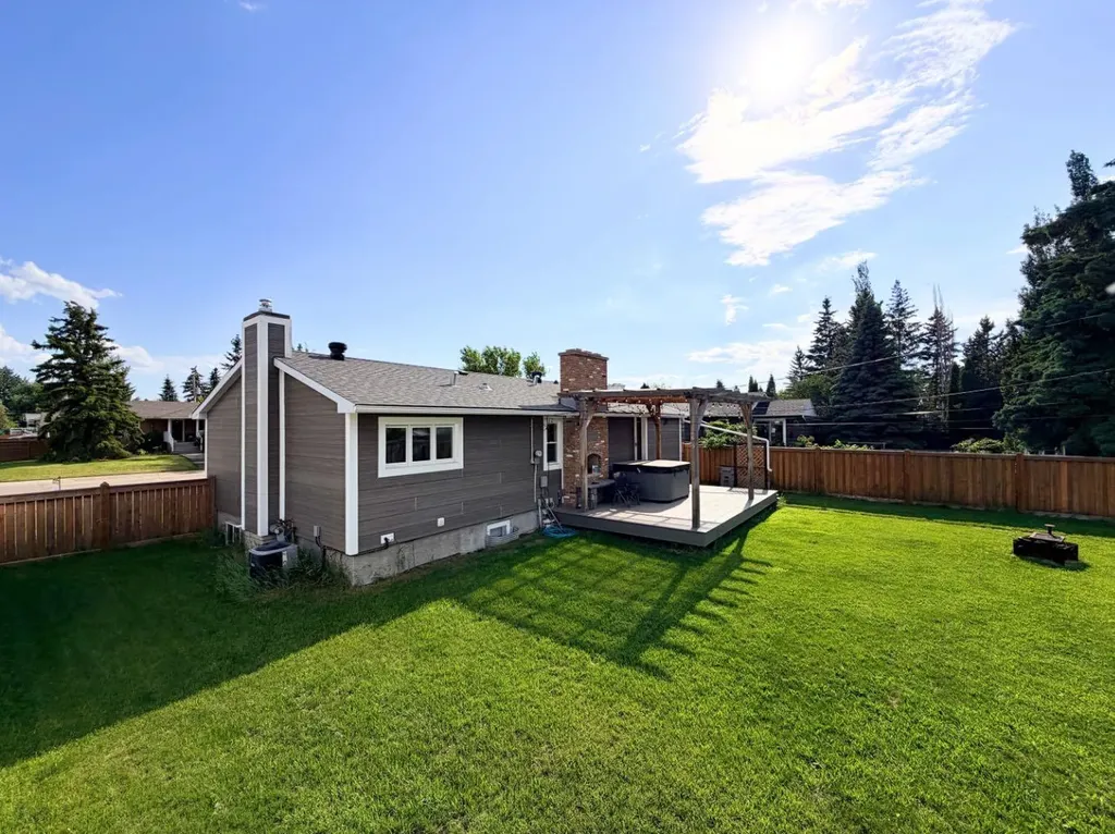 10104 89 Avenue Grande Prairie AB T8V 0E4