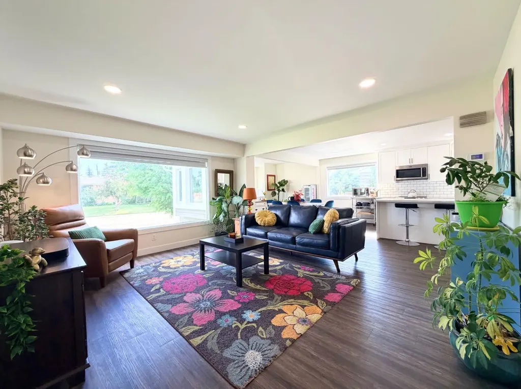 10104 89 Avenue Grande Prairie AB T8V 0E4