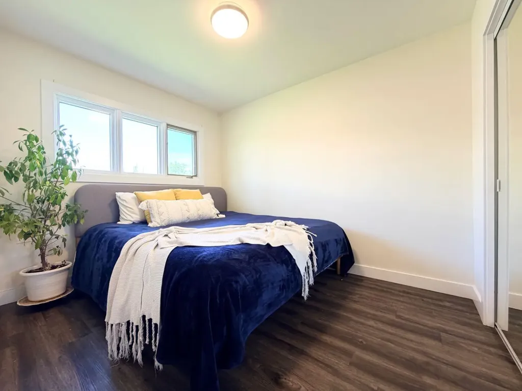10104 89 Avenue Grande Prairie AB T8V 0E4
