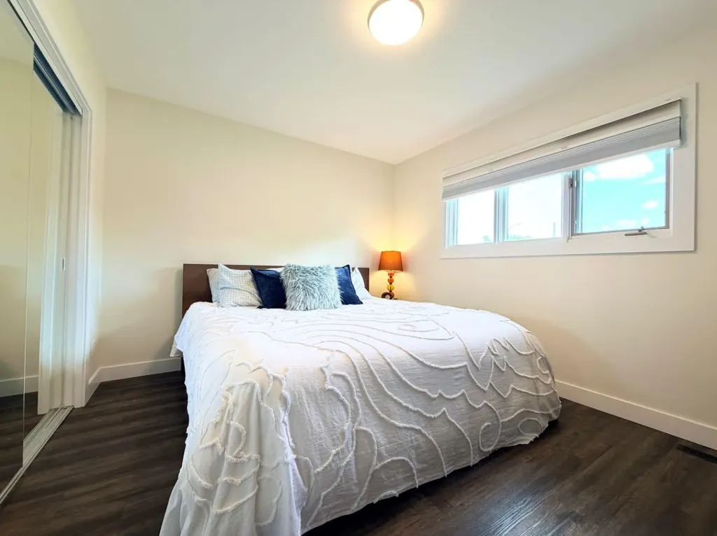 10104 89 Avenue Grande Prairie AB T8V 0E4