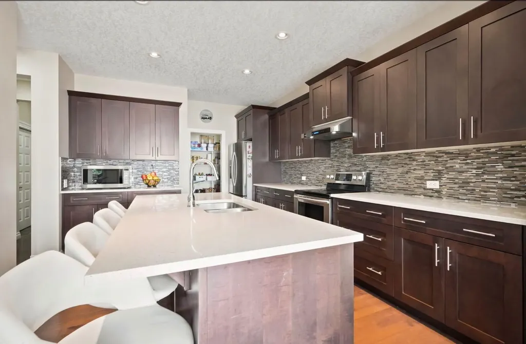 673 Marina Drive Chestermere AB T1X 0S3