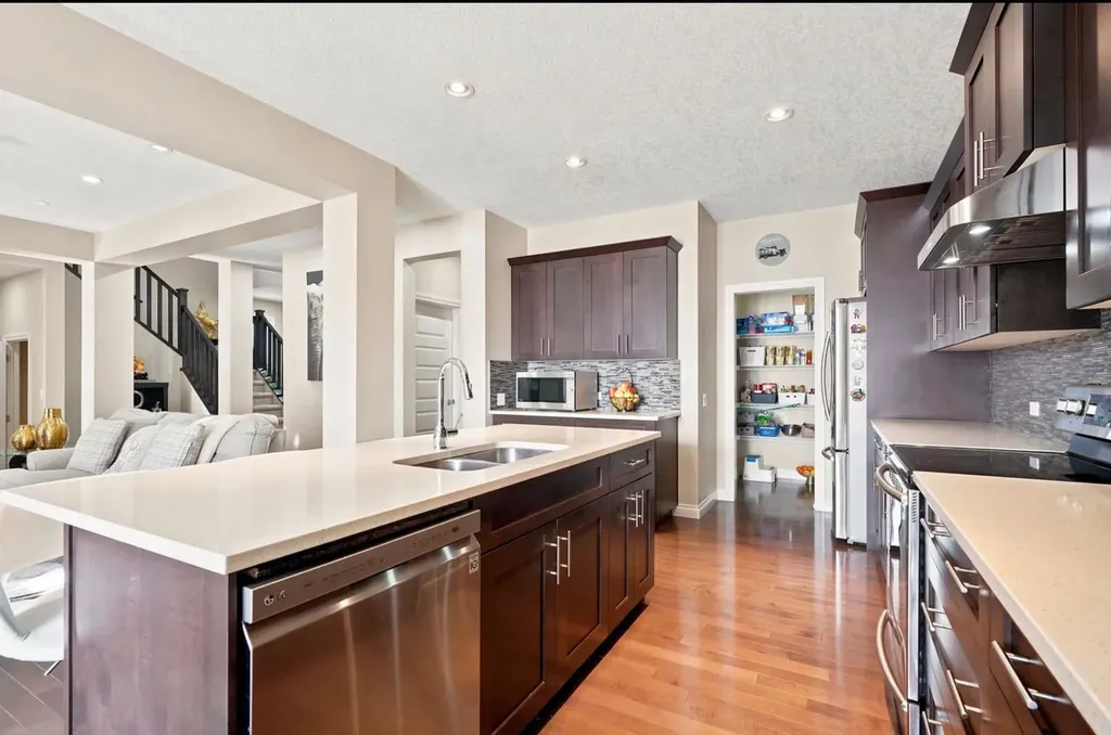 673 Marina Drive Chestermere AB T1X 0S3
