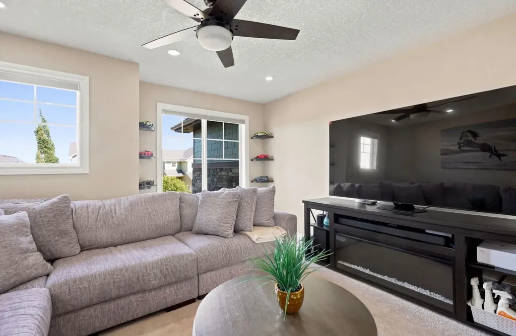 673 Marina Drive Chestermere AB T1X 0S3