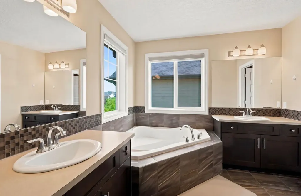 673 Marina Drive Chestermere AB T1X 0S3