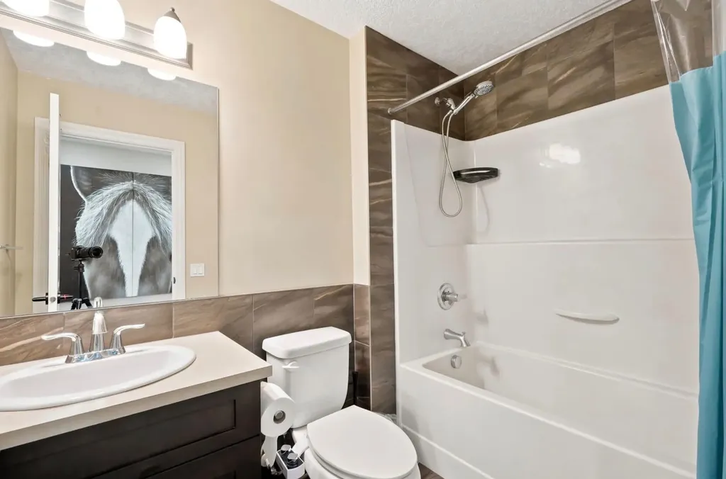 673 Marina Drive Chestermere AB T1X 0S3