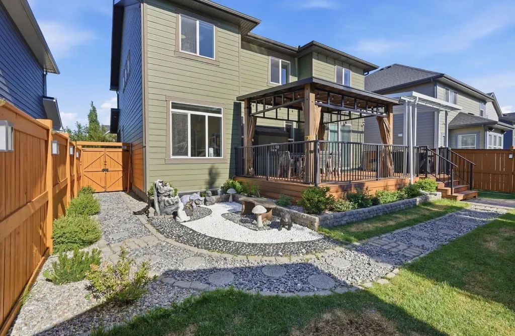 673 Marina Drive Chestermere AB T1X 0S3