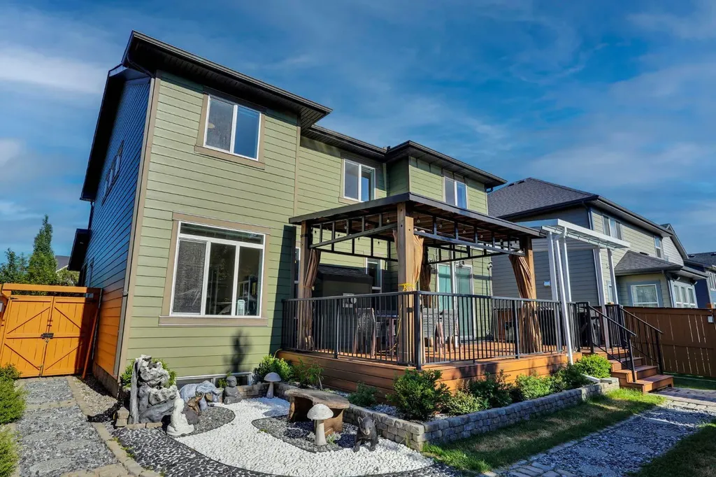 673 Marina Drive Chestermere AB T1X 0S3