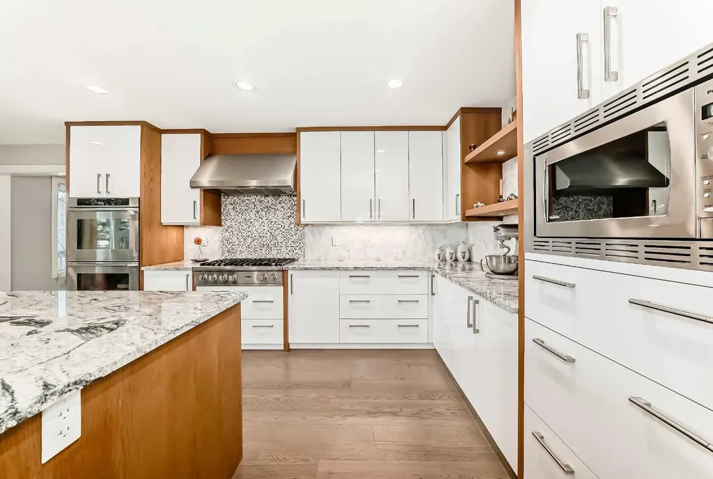 56 Patterson Crescent SW Calgary AB T3H 1T1