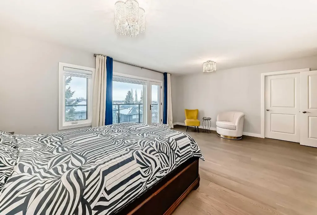56 Patterson Crescent SW Calgary AB T3H 1T1