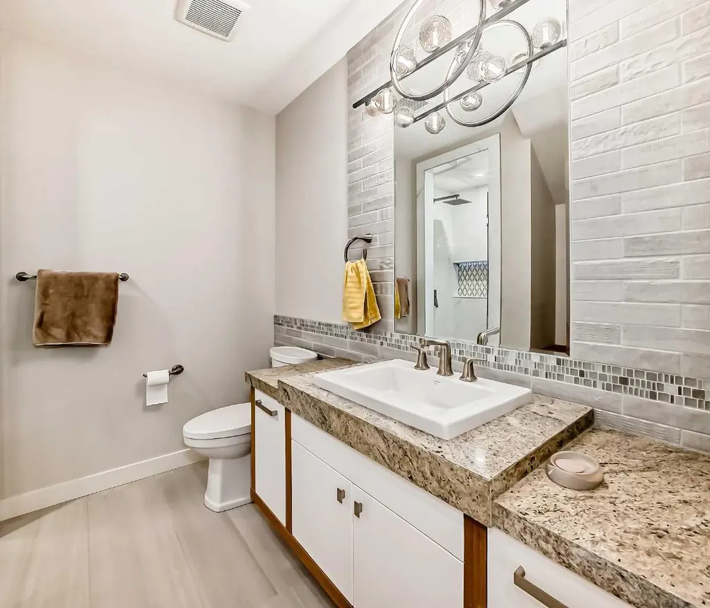 56 Patterson Crescent SW Calgary AB T3H 1T1