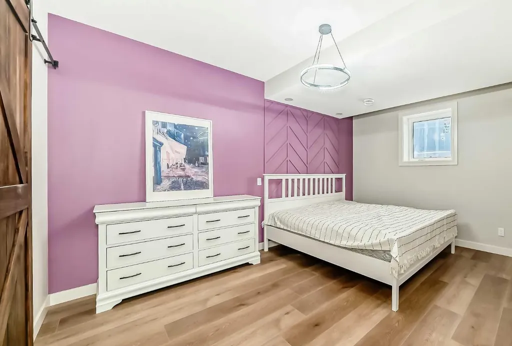 56 Patterson Crescent SW Calgary AB T3H 1T1