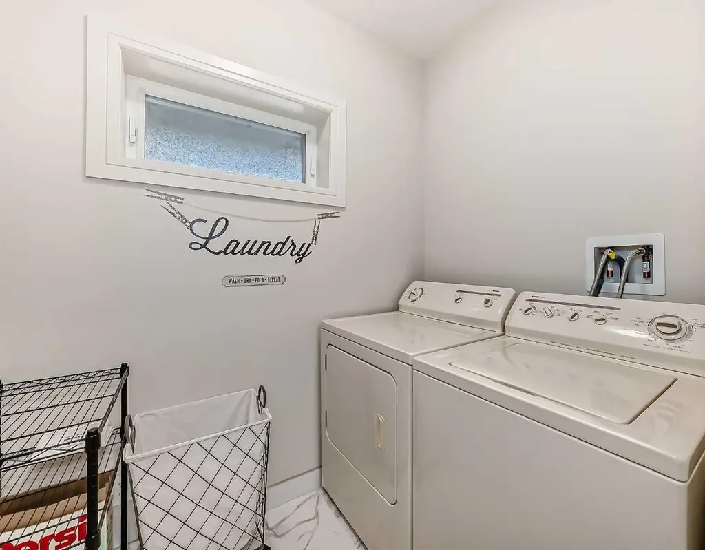 56 Patterson Crescent SW Calgary AB T3H 1T1