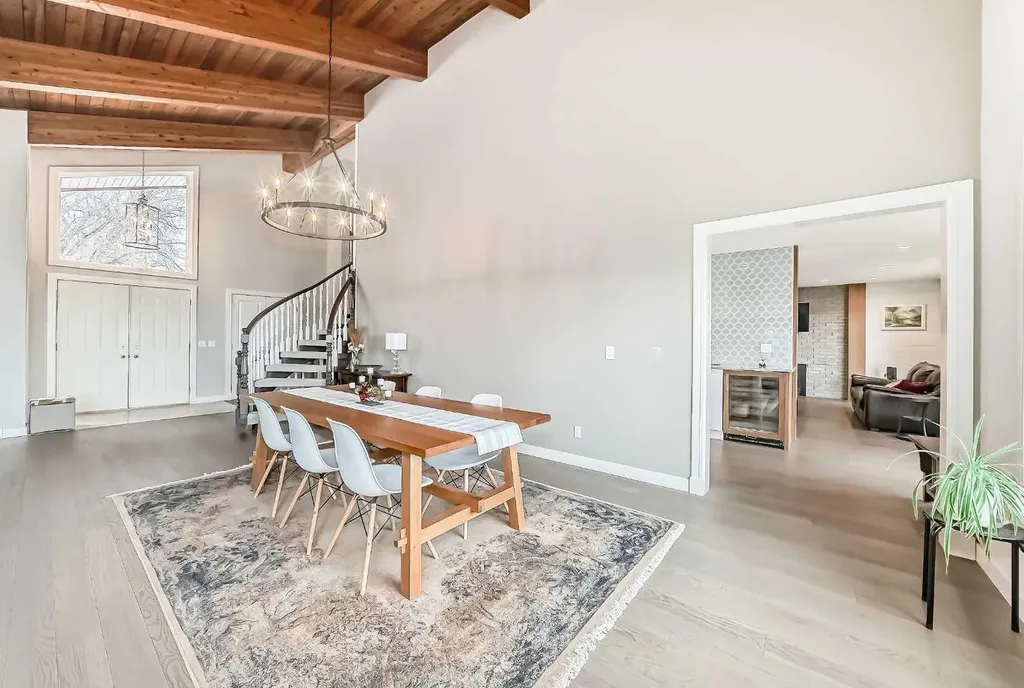 56 Patterson Crescent SW Calgary AB T3H 1T1