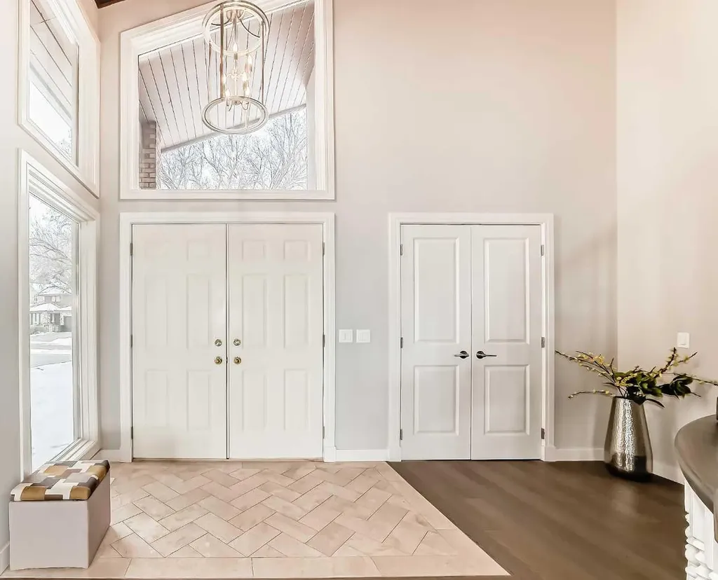 56 Patterson Crescent SW Calgary AB T3H 1T1