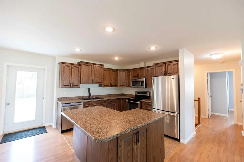 4605 31 Street Athabasca AB T9S 1P2