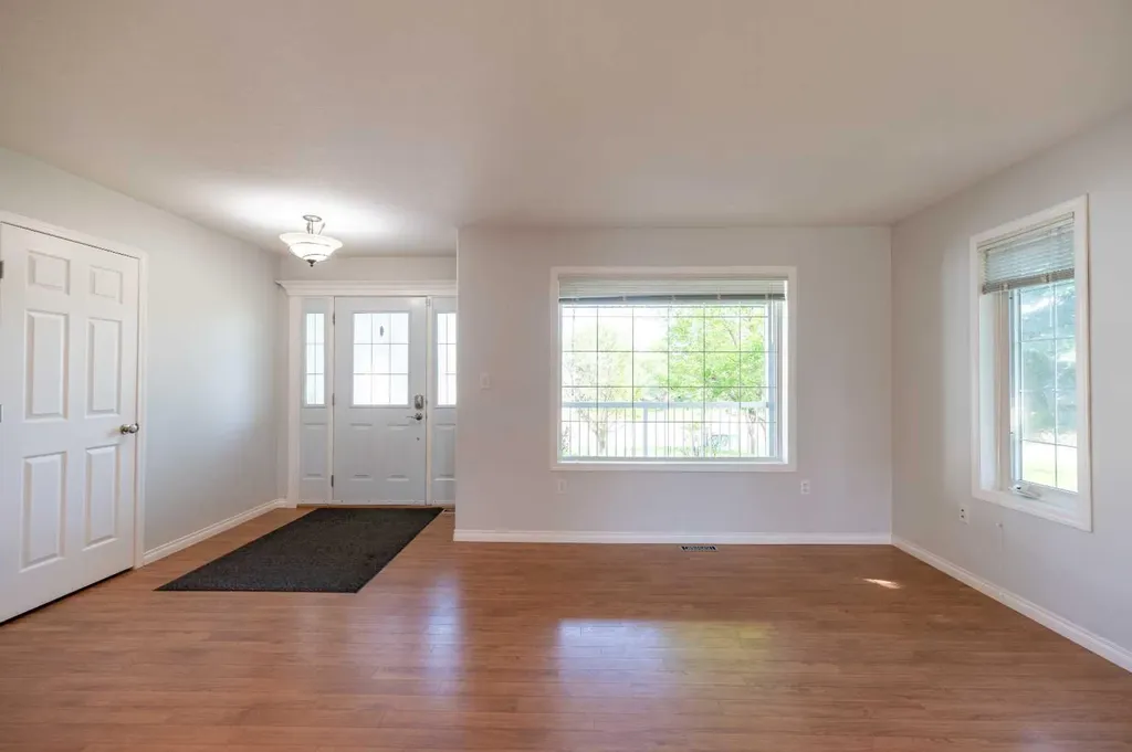 4605 31 Street Athabasca AB T9S 1P2