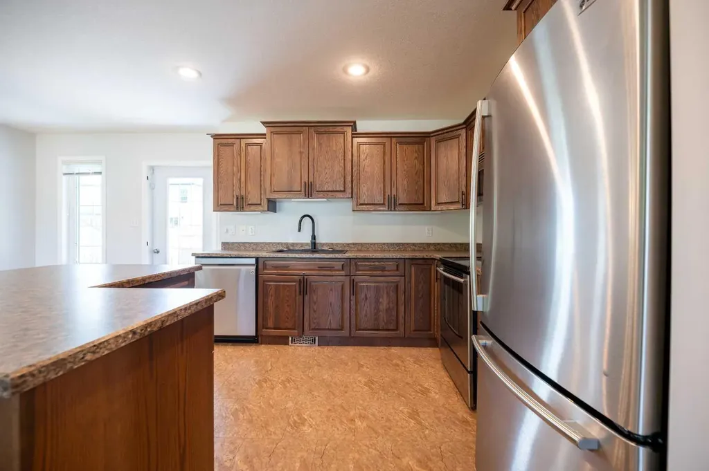 4605 31 Street Athabasca AB T9S 1P2