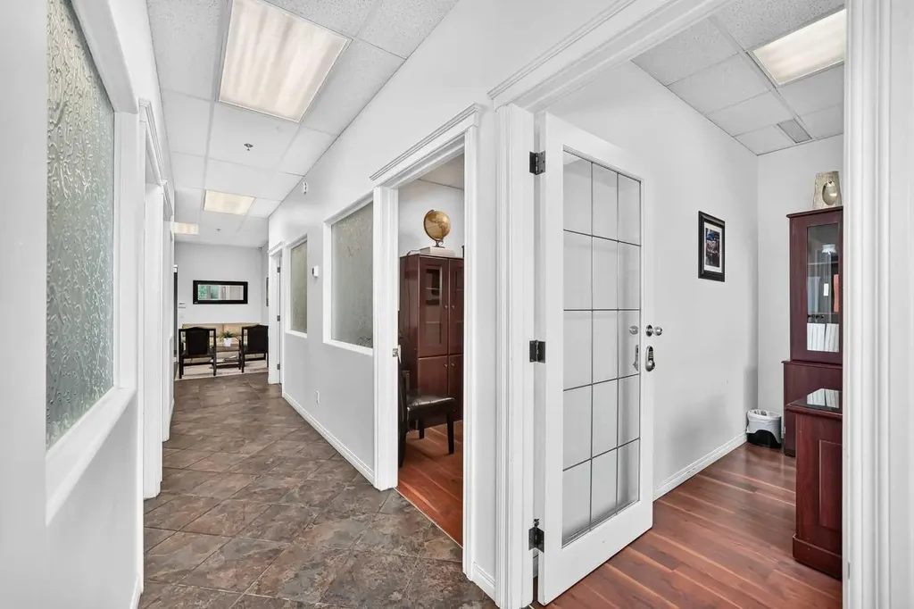 5718 1a Street SW Calgary AB T2H 0E8