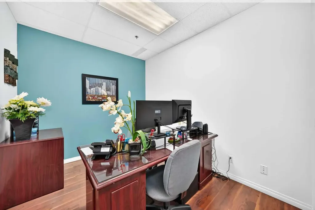 5718 1a Street SW Calgary AB T2H 0E8