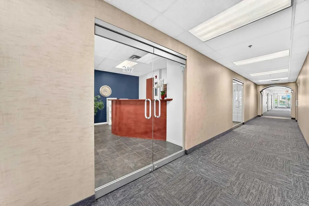 5718 1a Street SW Calgary AB T2H 0E8