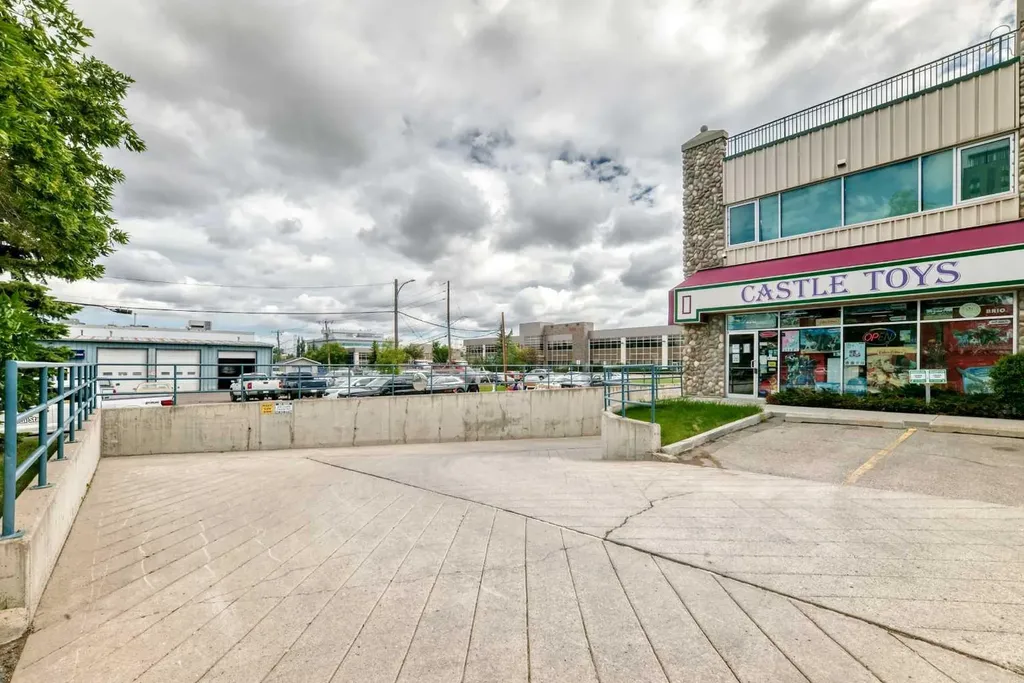 5718 1a Street SW Calgary AB T2H 0E8