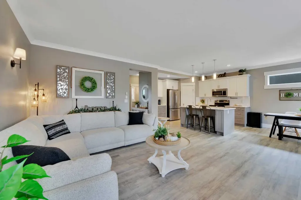 367 Lancaster Drive Red Deer AB T4R 0R1