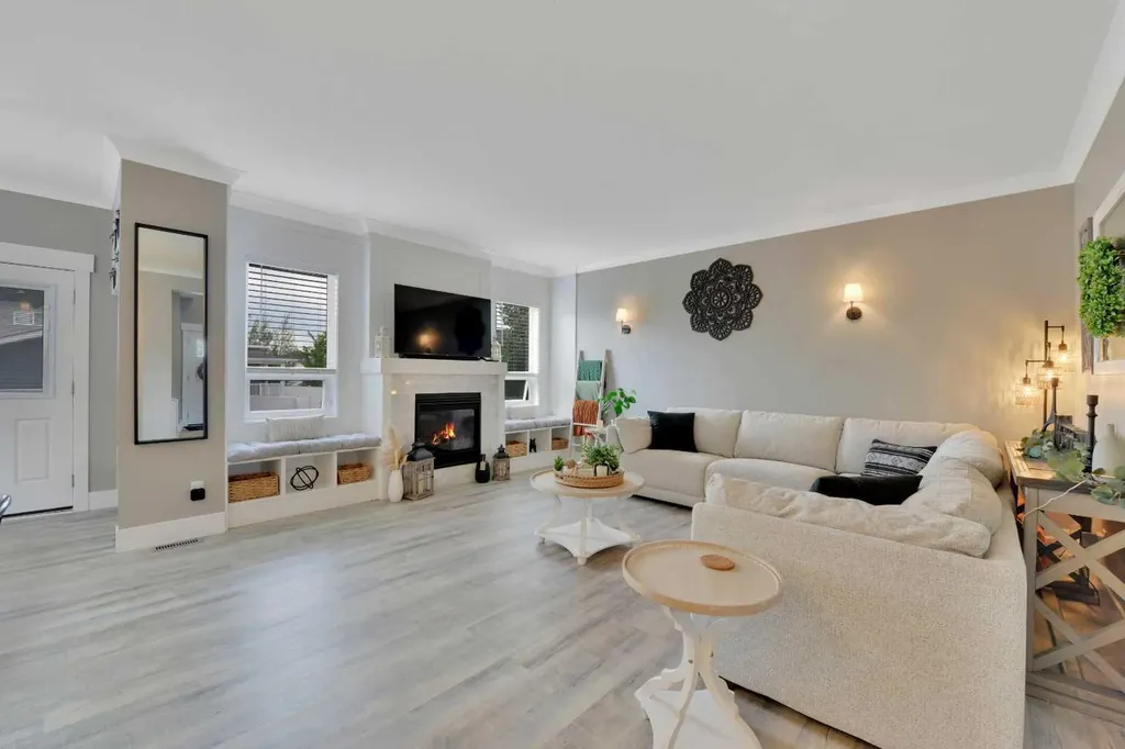 367 Lancaster Drive Red Deer AB T4R 0R1