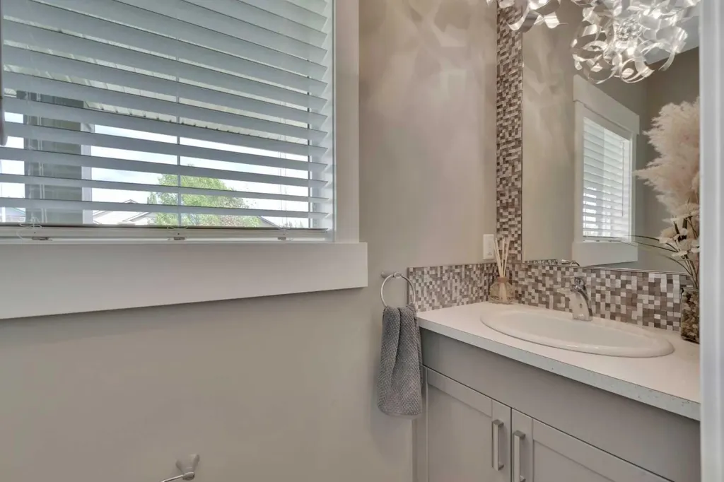 367 Lancaster Drive Red Deer AB T4R 0R1
