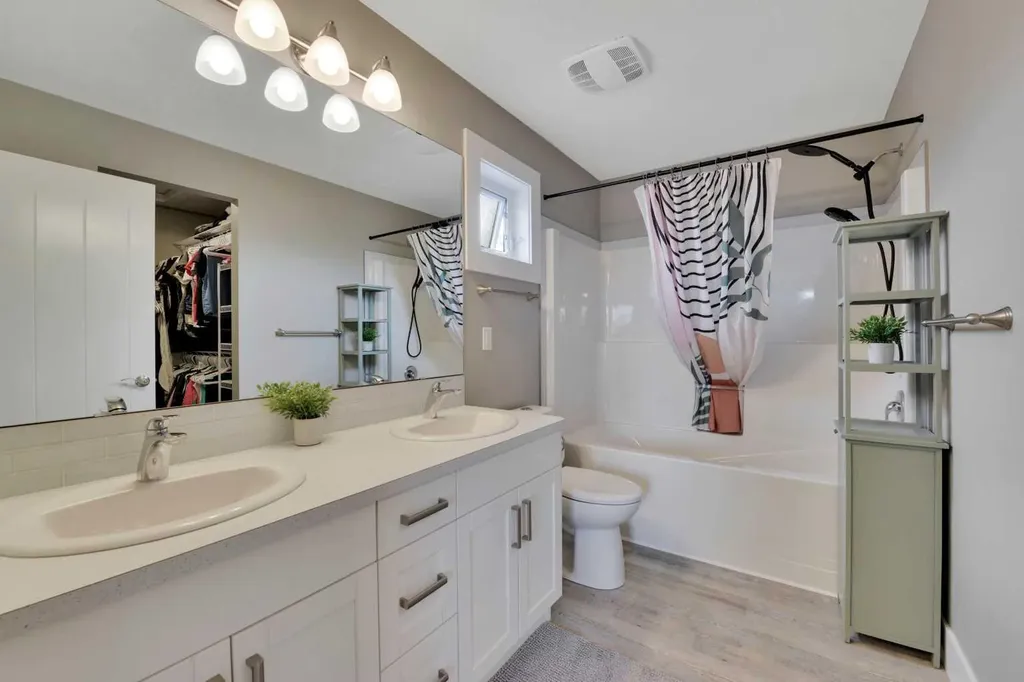 367 Lancaster Drive Red Deer AB T4R 0R1