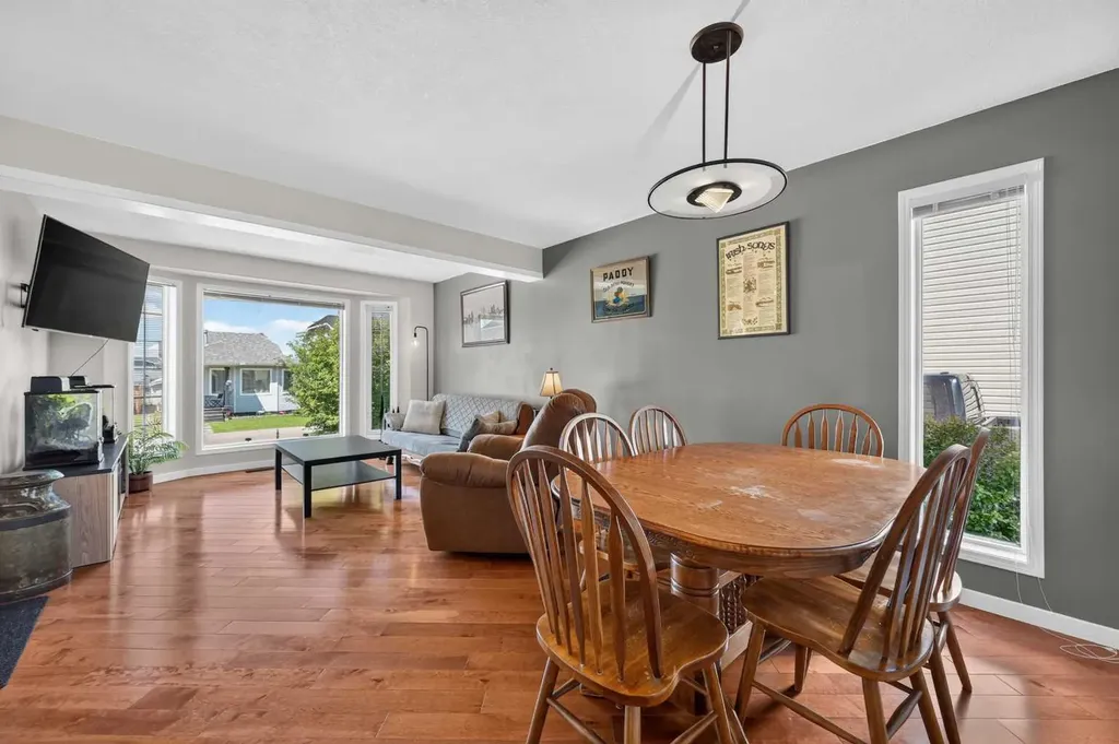 22 Rivercrest Way SE Calgary AB T2C4J8