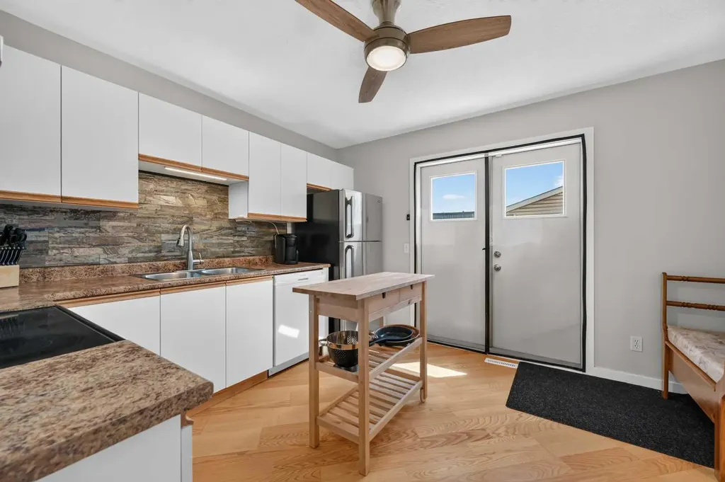 22 Rivercrest Way SE Calgary AB T2C4J8
