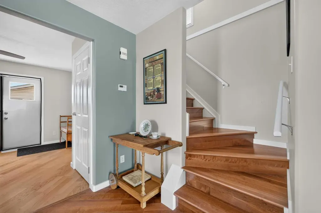 22 Rivercrest Way SE Calgary AB T2C4J8