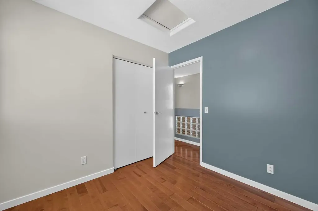 22 Rivercrest Way SE Calgary AB T2C4J8
