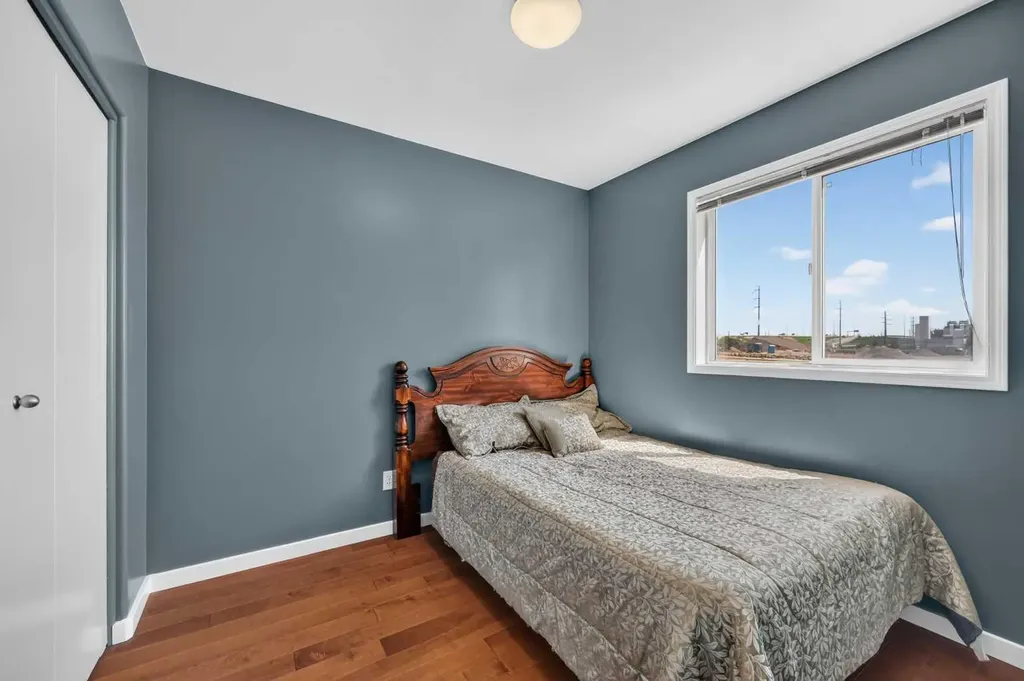 22 Rivercrest Way SE Calgary AB T2C4J8