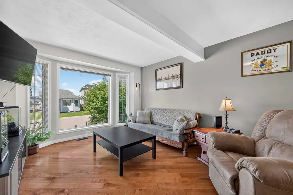22 Rivercrest Way SE Calgary AB T2C4J8