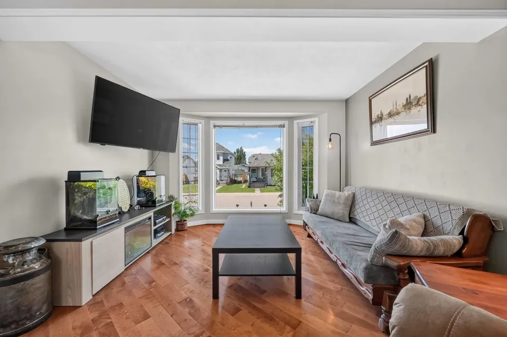 22 Rivercrest Way SE Calgary AB T2C4J8