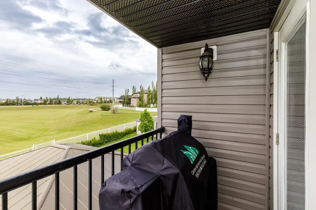 136 Illingsworth Close Red Deer AB T4R 0B1