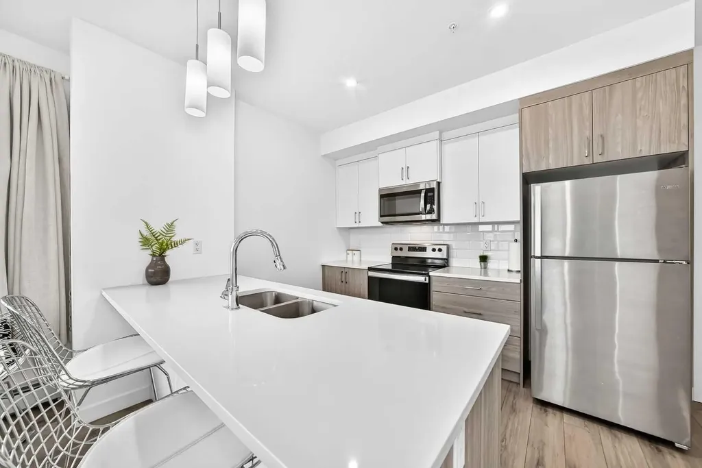 205 Spring Creek Common SW Calgary AB T3H 6H4
