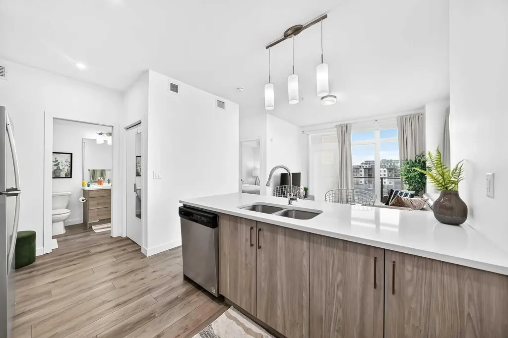 205 Spring Creek Common SW Calgary AB T3H 6H4