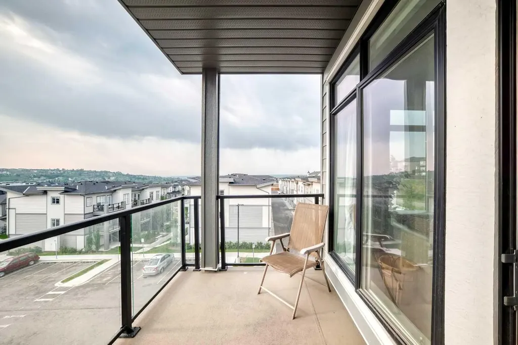 205 Spring Creek Common SW Calgary AB T3H 6H4