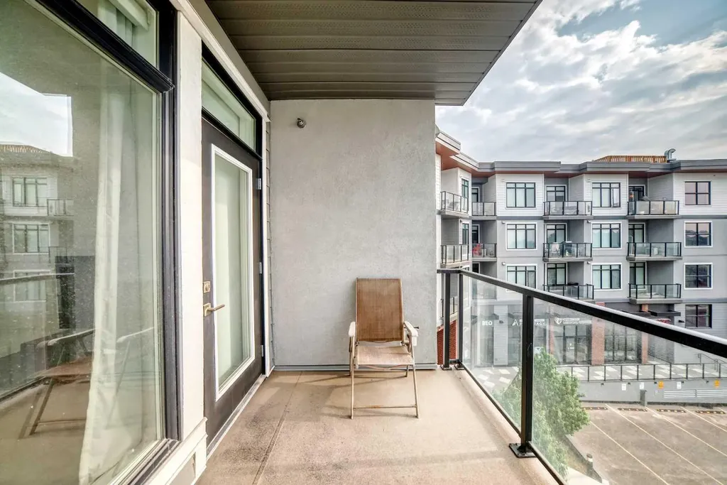 205 Spring Creek Common SW Calgary AB T3H 6H4