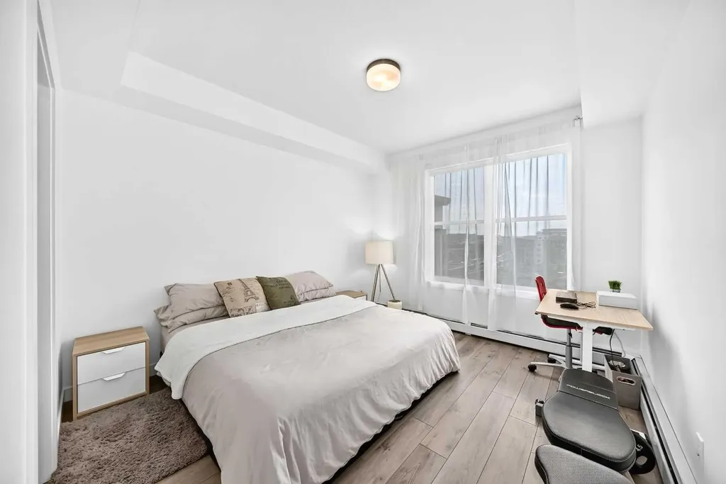 205 Spring Creek Common SW Calgary AB T3H 6H4