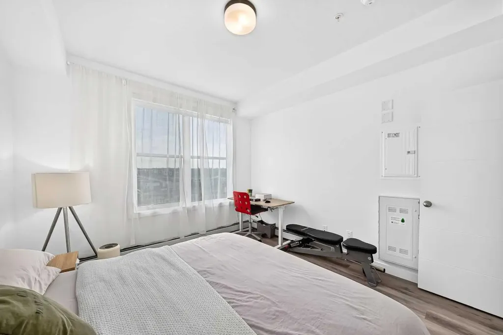 205 Spring Creek Common SW Calgary AB T3H 6H4