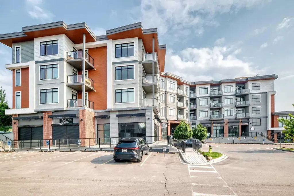 205 Spring Creek Common SW Calgary AB T3H 6H4