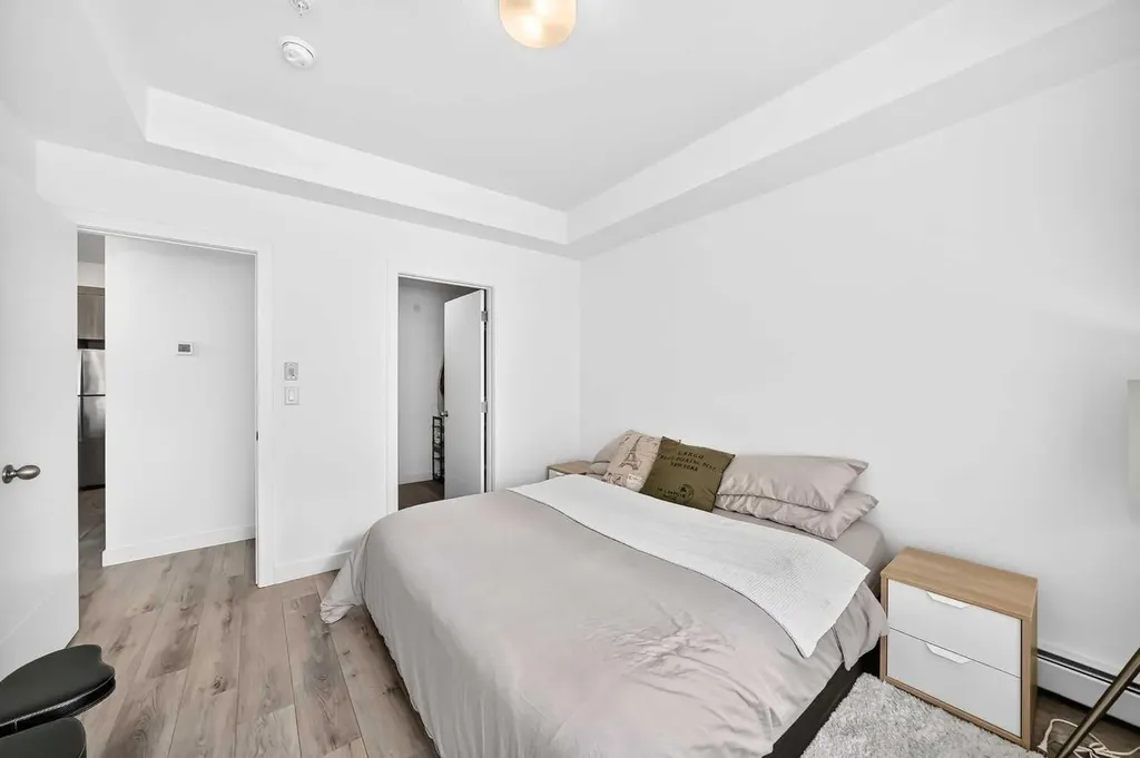 205 Spring Creek Common SW Calgary AB T3H 6H4