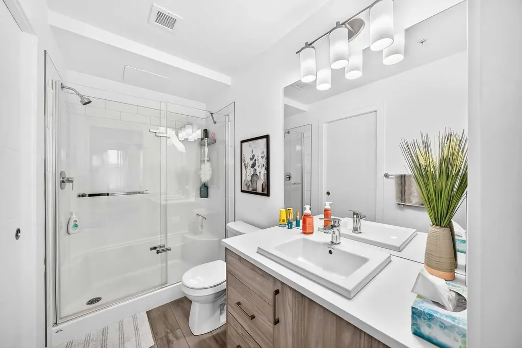 205 Spring Creek Common SW Calgary AB T3H 6H4
