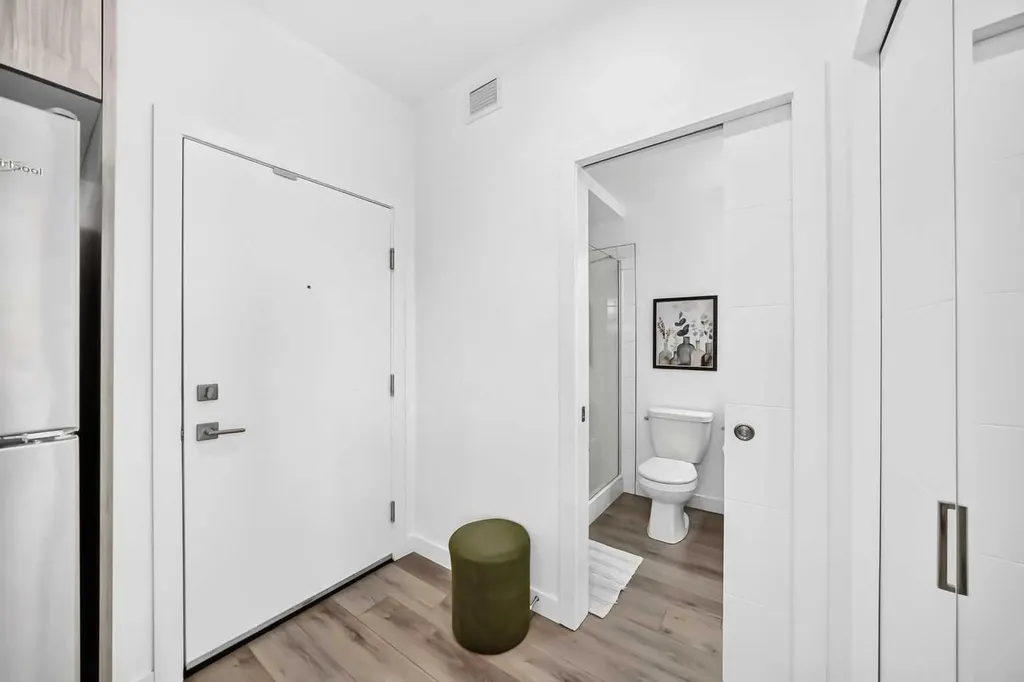 205 Spring Creek Common SW Calgary AB T3H 6H4
